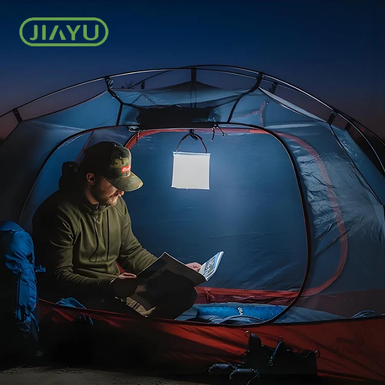 Lumină solară de camping de urgență